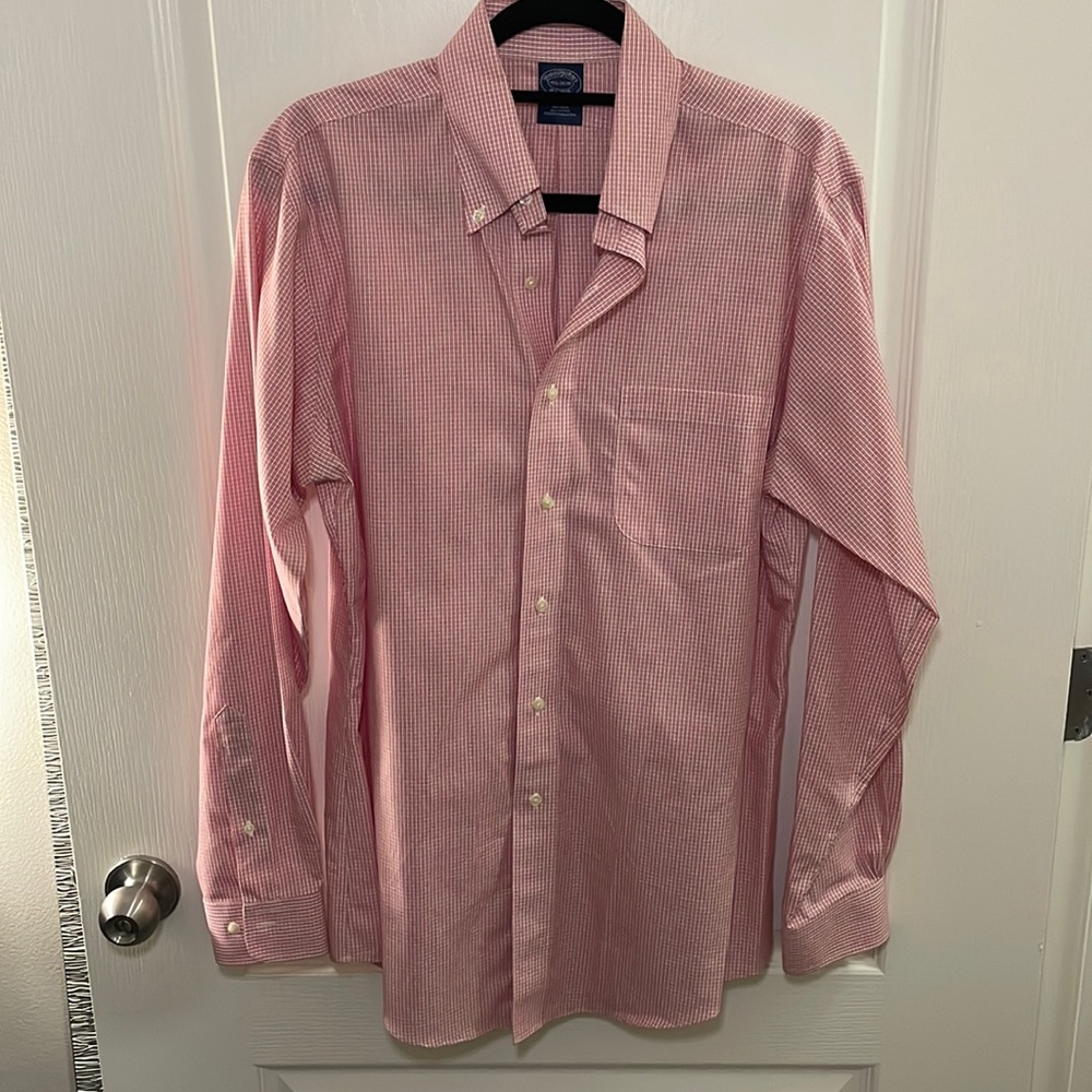Red/White Men’s Brooks Brothers Dress Shirt